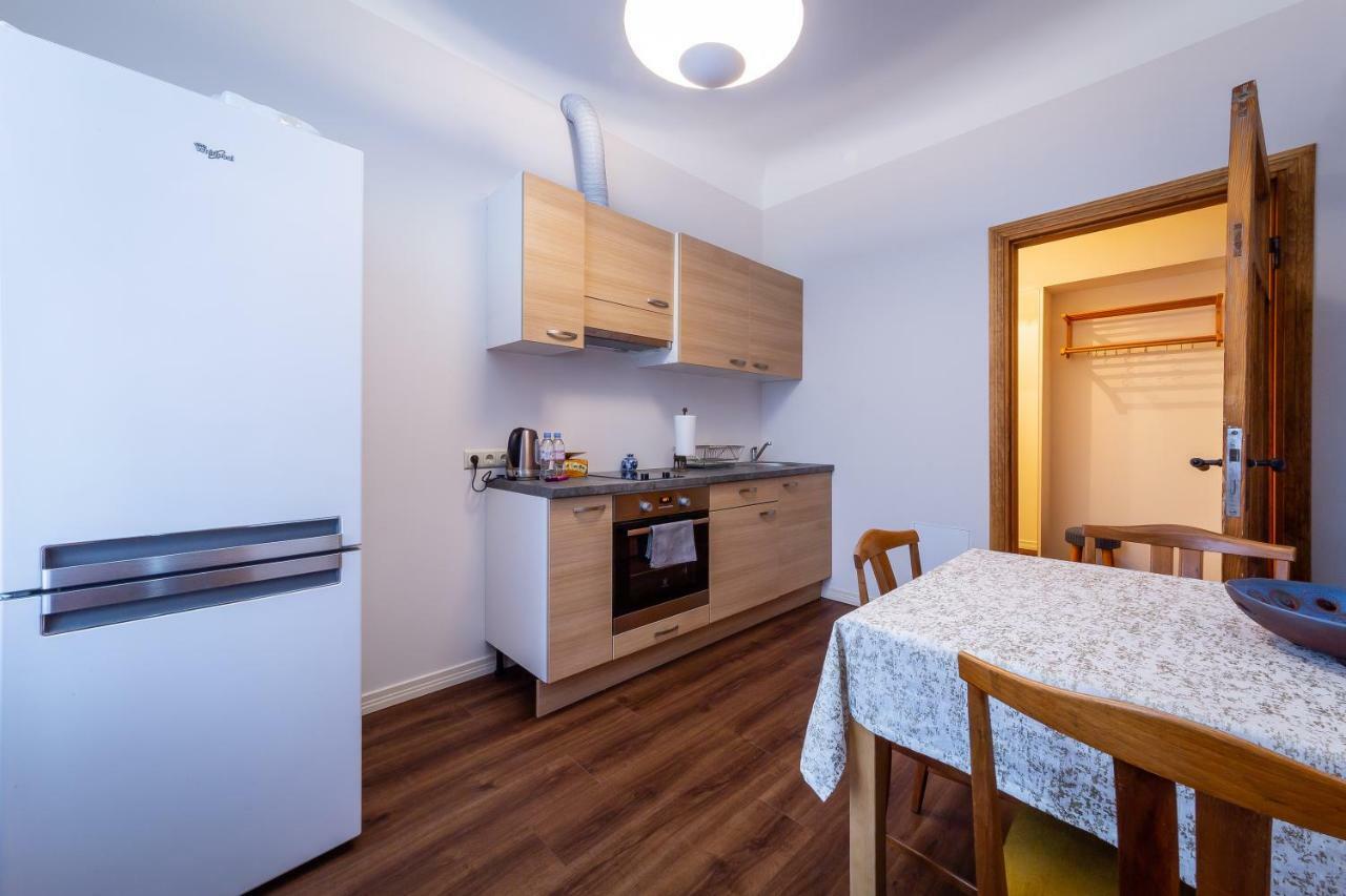 리가 Stories Writer'S Ap 40Sqm Renovated Free Parking 아파트 외부 사진